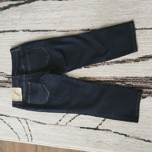 LOFT Cropped Jeans - NWT - Picture 3 of 5